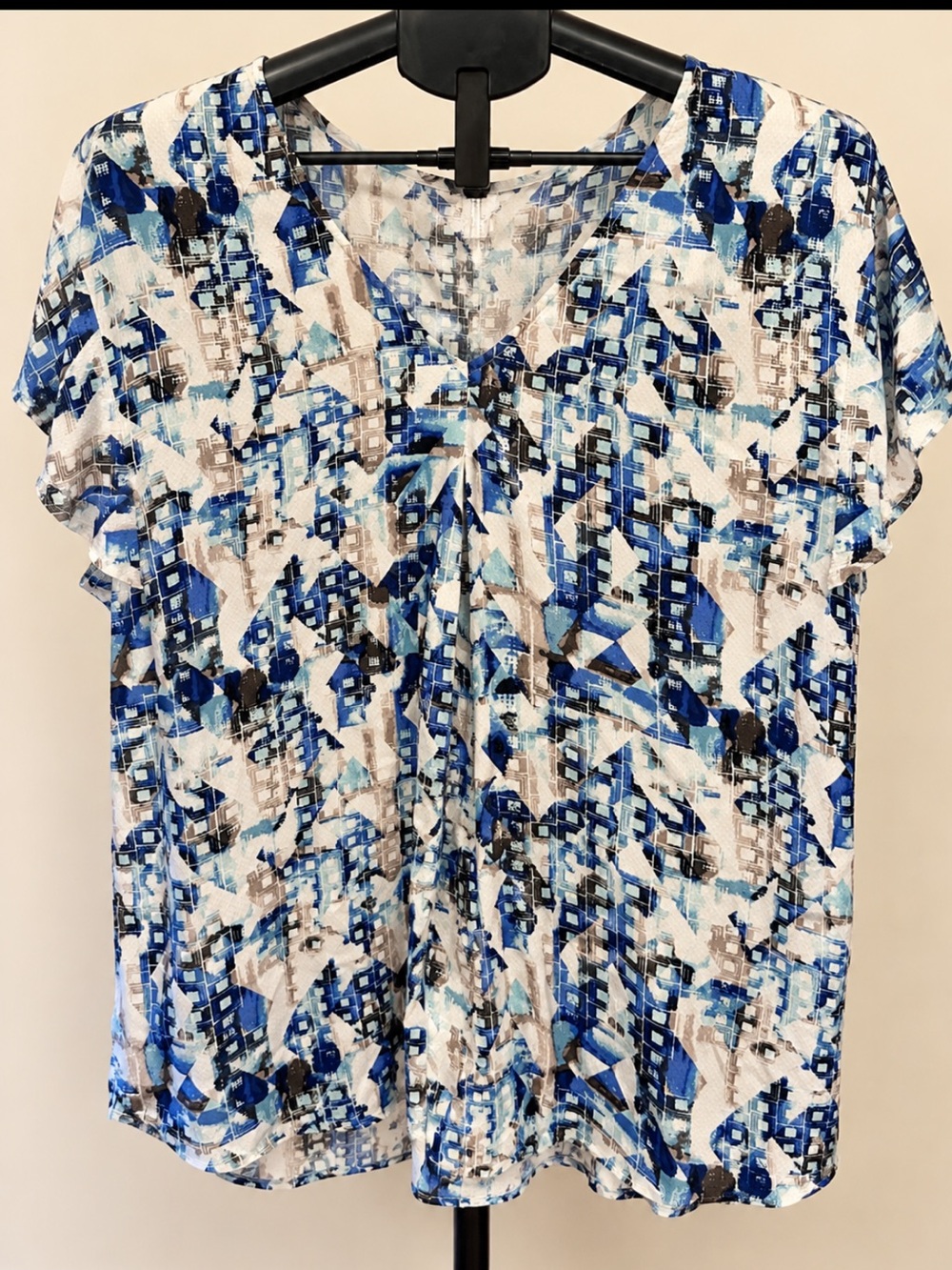 Northern Reflections Blue, White and Brown Geometric V-Neck Short Sleeve Top